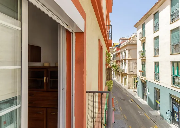 Living4Malaga Ollerias Centre Apartment